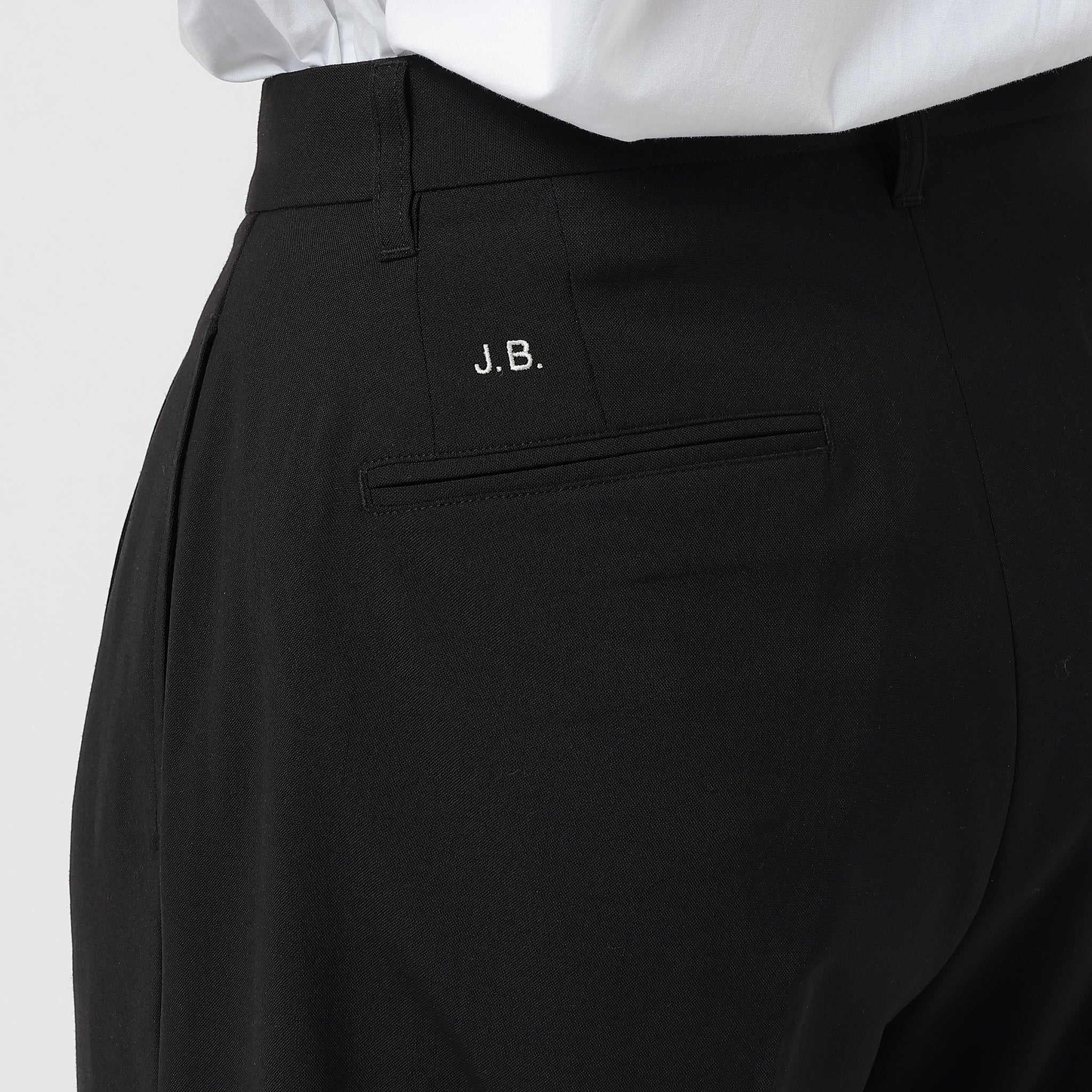 SEINE TROUSER(セーヌトラウザー)|J.B. ATTIRE(ジェービーアタイア)OFFICIAL ONLINE STORE
